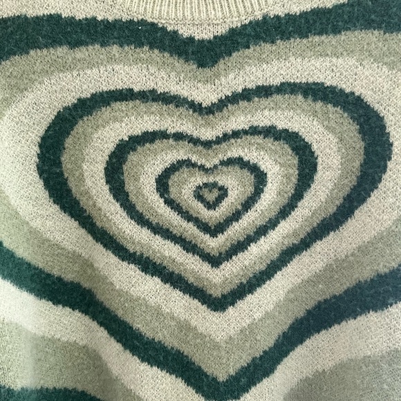 Heart knit Sweater - Picture 3 of 3